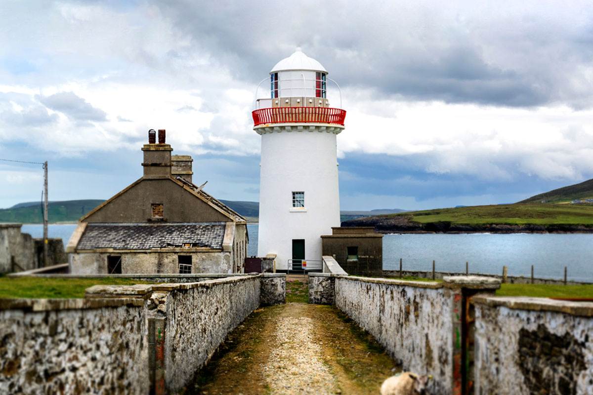 Broadhaven, Lighthouse, Homes